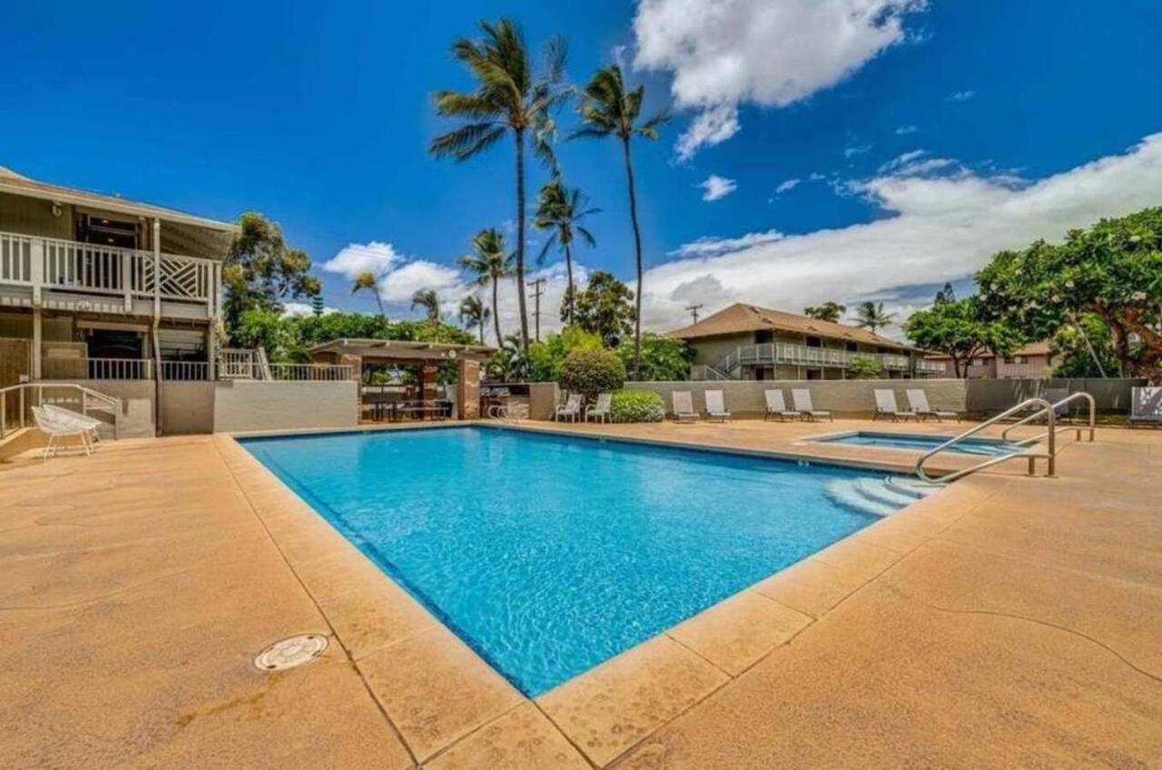 Newly Renovated Studio On First Floor In Quiet Complex Across The Street From The Beach Kihei Exterior photo